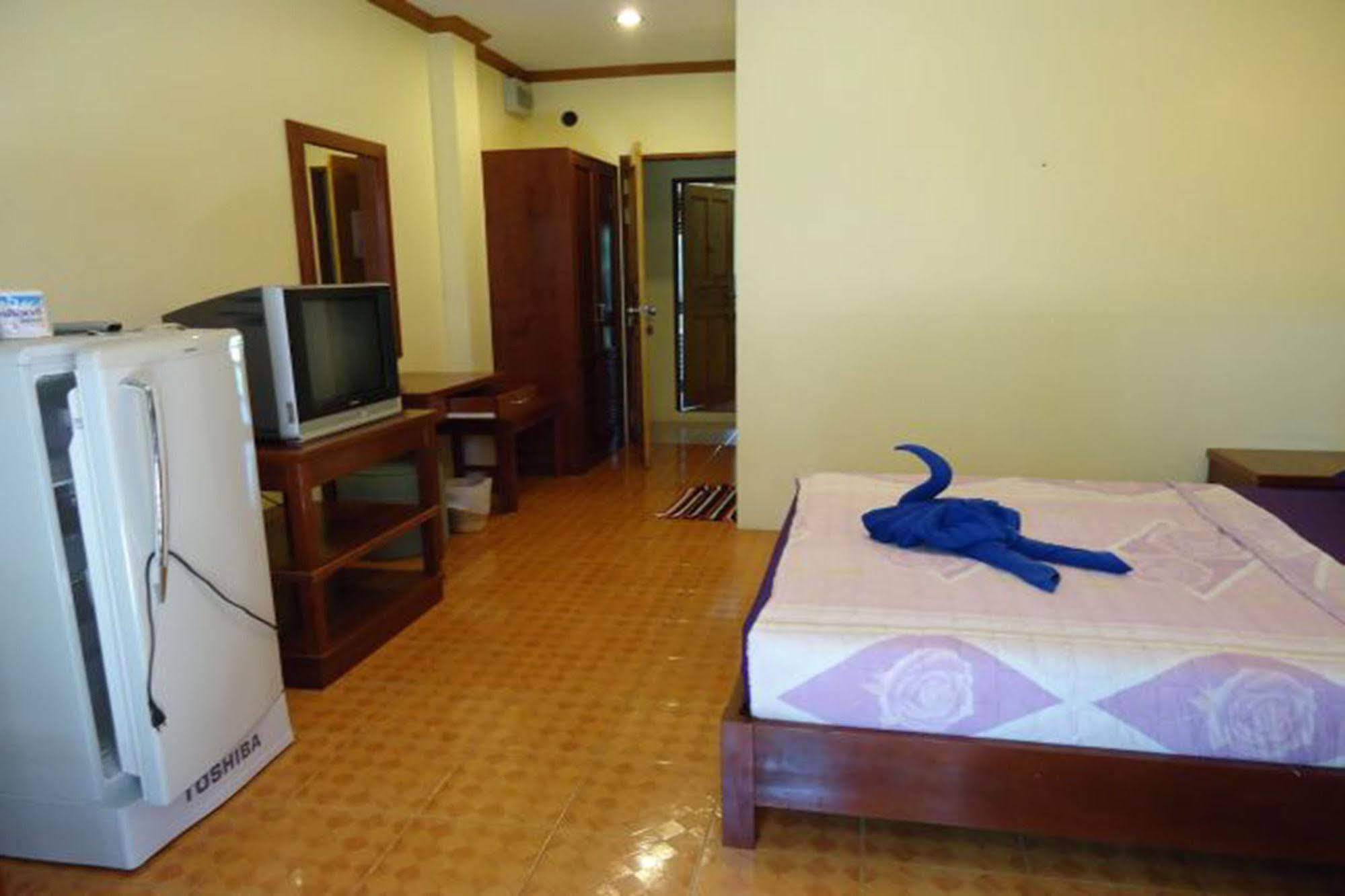 Koh Chang Hut Hotel Bagian luar foto